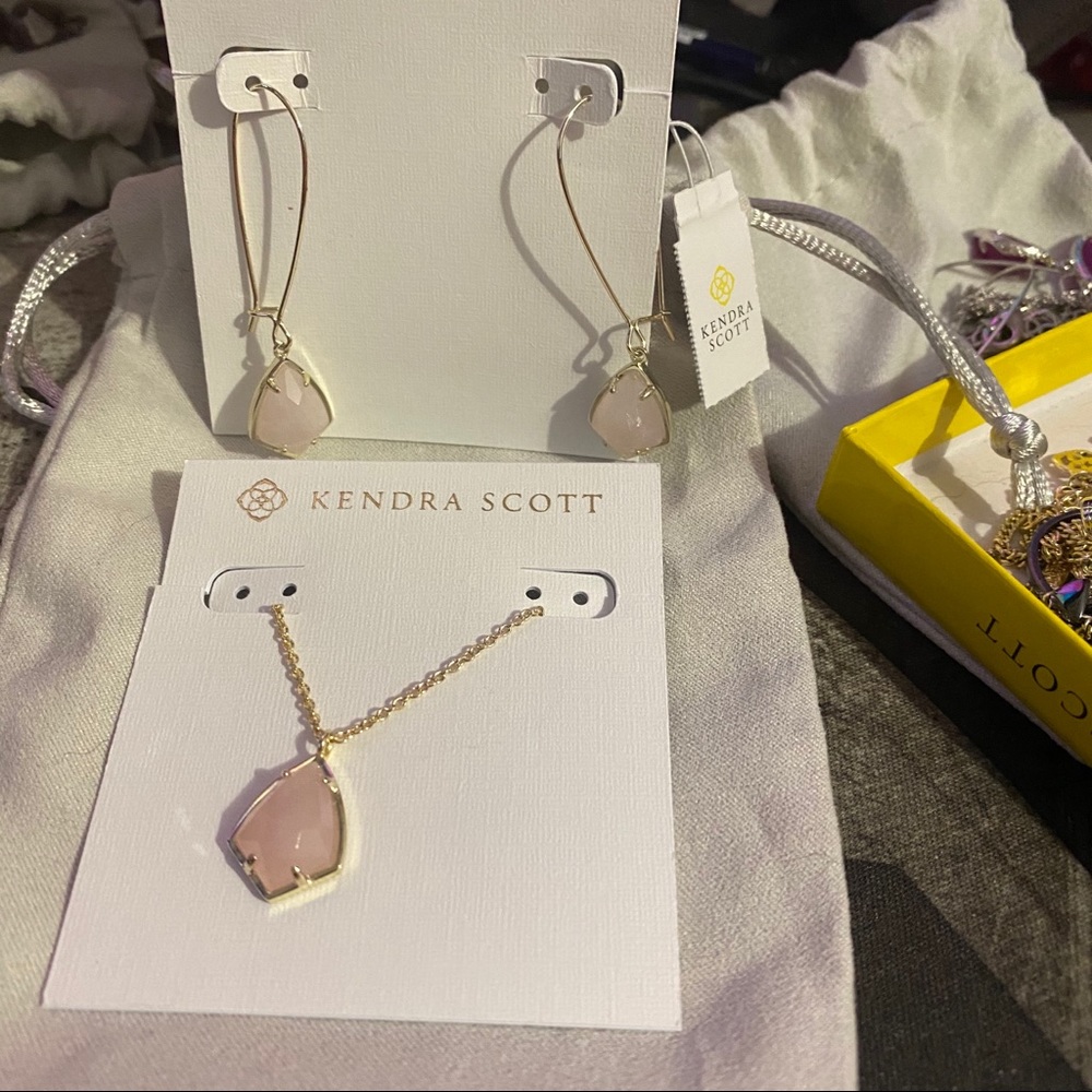 NWT Kendra Scott Carinne & Cory In Rose Quartz